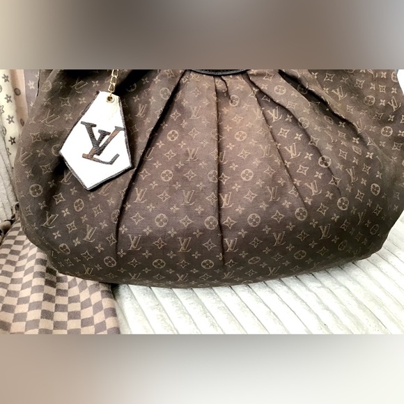 Louis Vuitton Bags - Picture 5 of 16